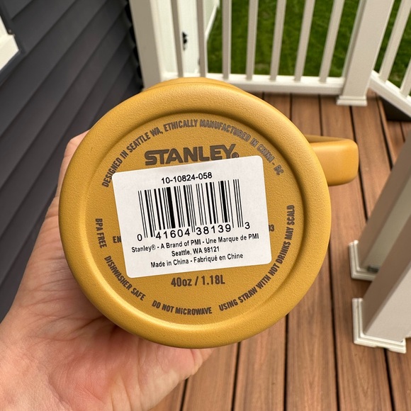 Stanley 40oz Travel Quencher cup - Yarrow NWT - Picture 13 of 13